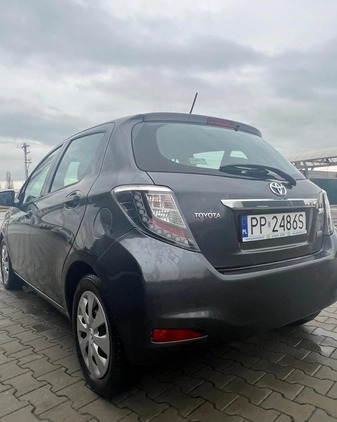 Toyota Yaris cena 33900 przebieg: 208000, rok produkcji 2014 z Piła małe 301